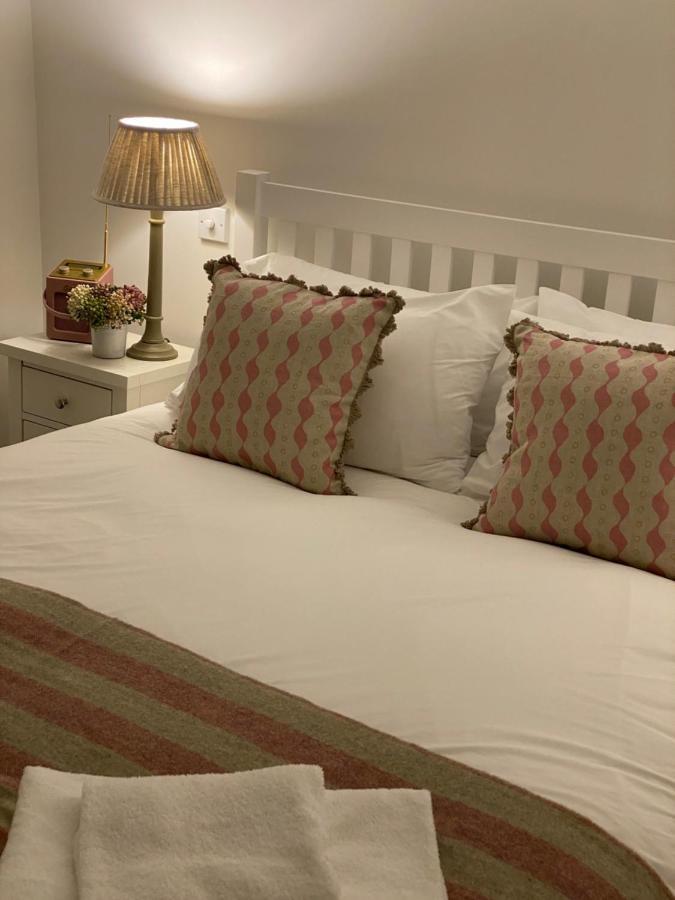 The Three Hills Hotel Bartlow Luaran gambar