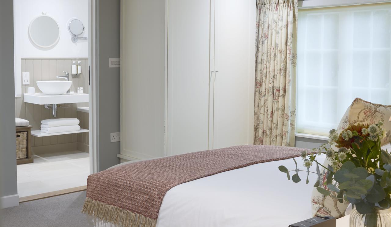 The Three Hills Hotel Bartlow Luaran gambar
